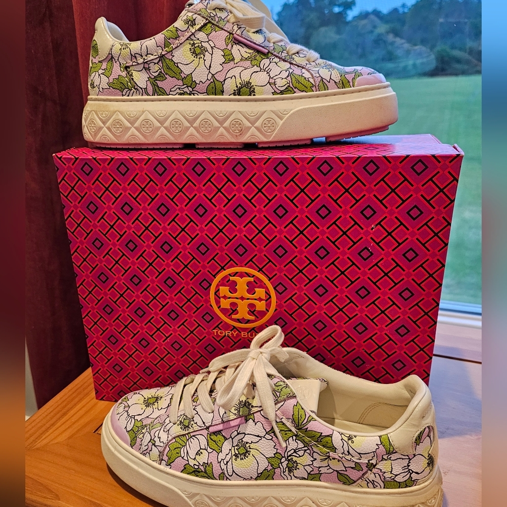 $288 Tory Burch LADYBUG SNEAKER Purple Bold Flowers / Oyster 8.5M